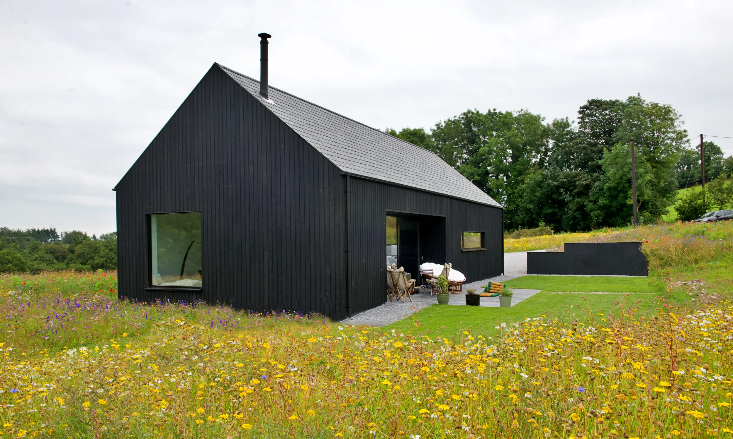 Avara™ Character Yakisugi cladding Twin Peaks Cork texture