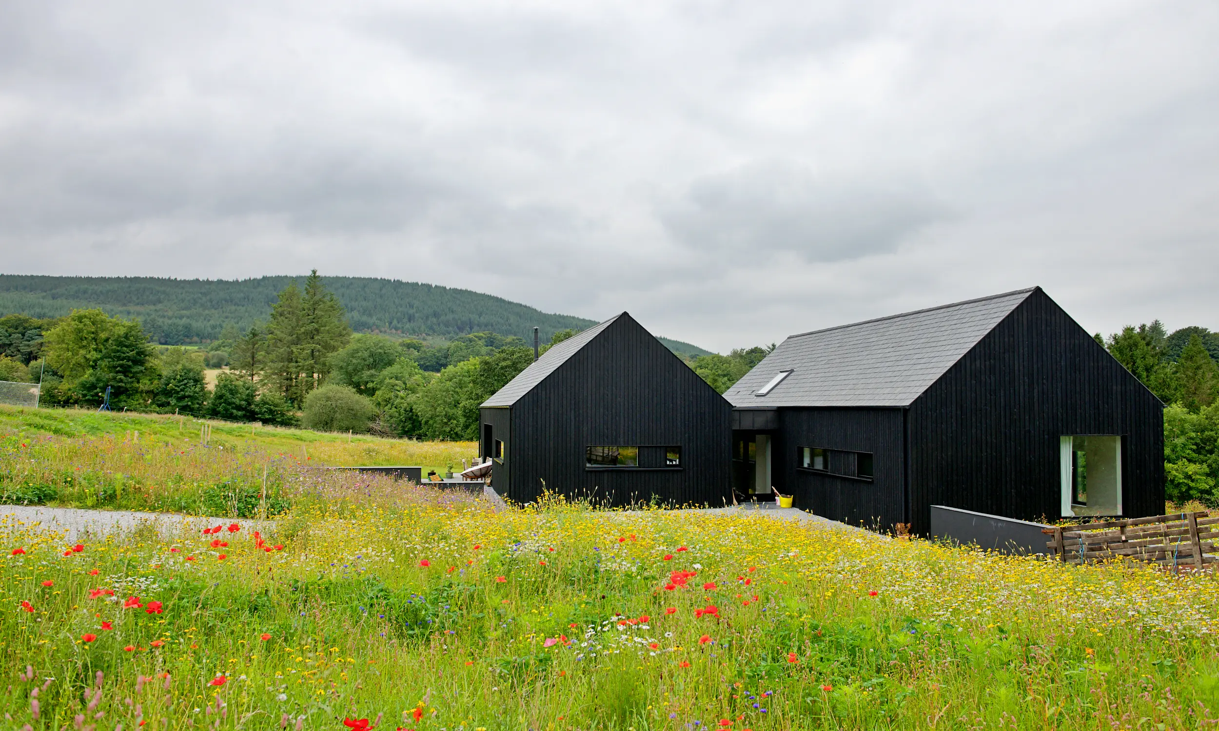 Avara™ Character Yakisugi cladding Twin Peaks Cork façade